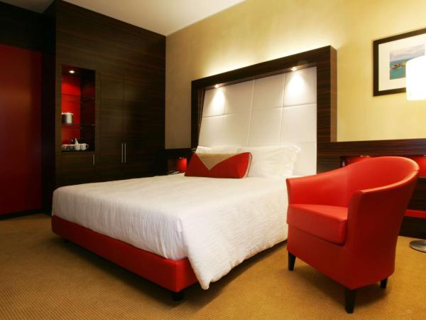 Hilton Garden Inn Lecce : photo 1 de la chambre chambre lit king-size - accessible aux personnes à mobilité réduite 