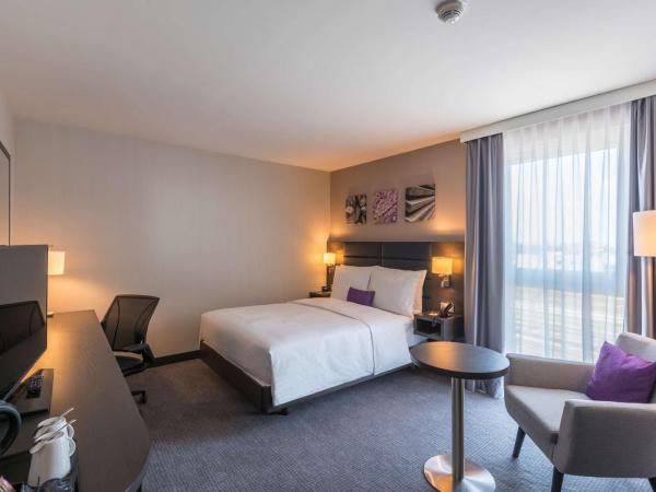 Hilton Garden Inn Munich City West : photo 1 de la chambre chambre lit king-size