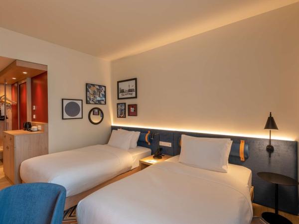Hampton By Hilton Munich City North : photo 2 de la chambre chambre lits jumeaux