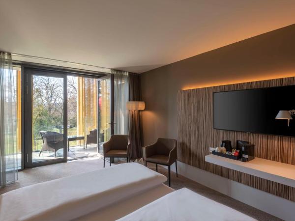 Doubletree by Hilton Vienna Schonbrunn : photo 4 de la chambre chambre lit king-size deluxe avec balcon