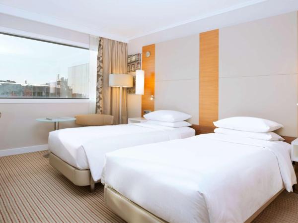 Hilton Barcelona : photo 3 de la chambre chambre lits jumeaux exécutive