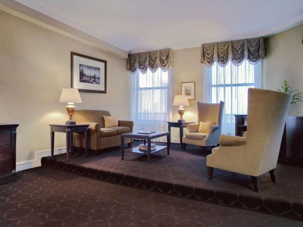 The Drake Hotel : photo 4 de la chambre suite studio lit king-size - vue sur lac