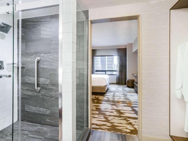 Hilton Denver City Center : photo 6 de la chambre suite 1 chambre lit king-size