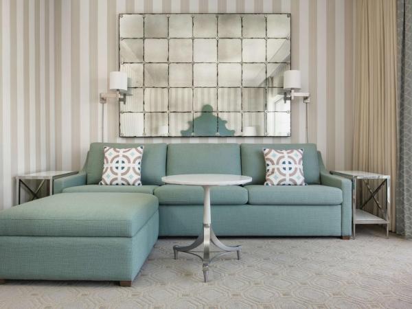 The Beverly Hilton : photo 4 de la chambre suite studio lit king-size - vue