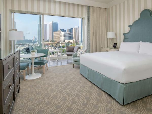 The Beverly Hilton : photo 4 de la chambre chambre king de luxe avec terrasse