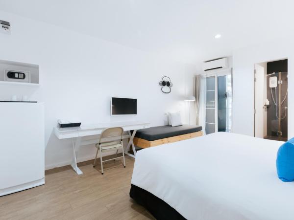 Blu Monkey Bed & Breakfast Phuket : photo 4 de la chambre chambre double deluxe