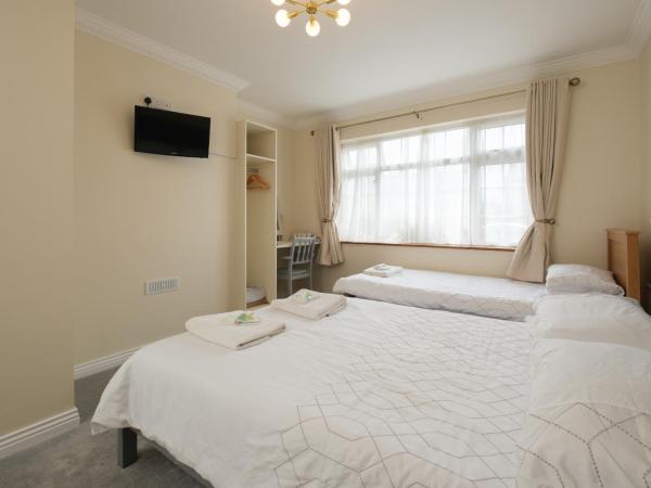 Four Seasons B&B : photo 2 de la chambre chambre quadruple avec douche