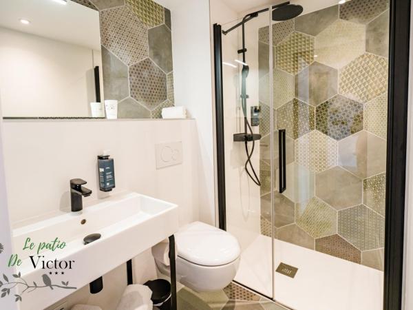 Hôtel Le Patio de Victor, Lorient : photo 6 de la chambre chambre confort