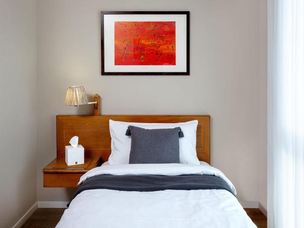 Hotel Regina -Garni Köln : photo 5 de la chambre chambre simple avec salle de bains privative