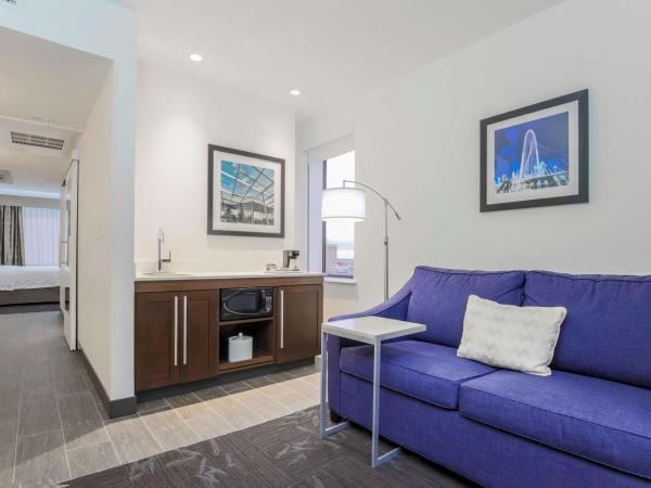 Hampton Inn & Suites Dallas Downtown : photo 5 de la chambre suite studio lit king-size - non-fumeurs
