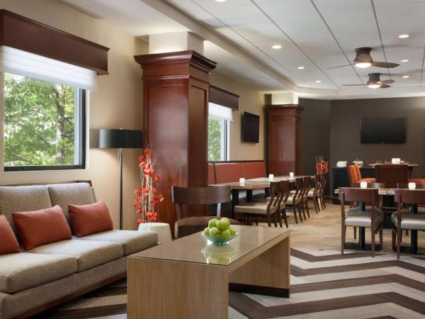 Hilton Arlington : photo 5 de la chambre chambre double club non-fumeurs