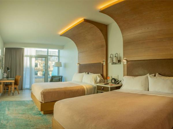 Canopy By Hilton Dallas Uptown : photo 4 de la chambre chambre avec 2 lits queen-size et terrasse