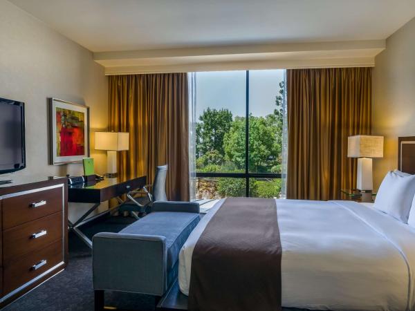 Doubletree by Hilton Los Angeles Downtown : photo 3 de la chambre suite - vue sur jardin