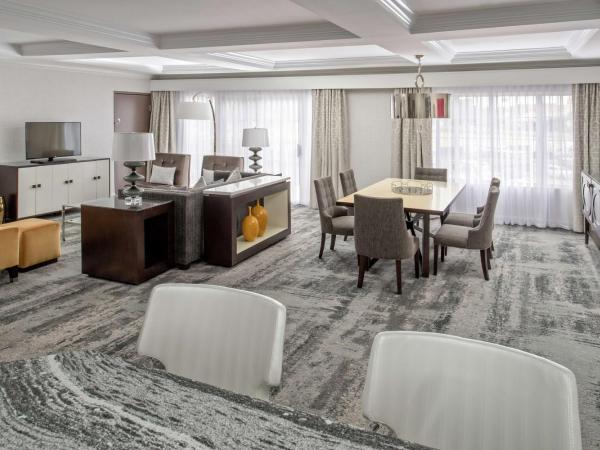 Hilton San Diego/Del Mar : photo 2 de la chambre suite lit king-size