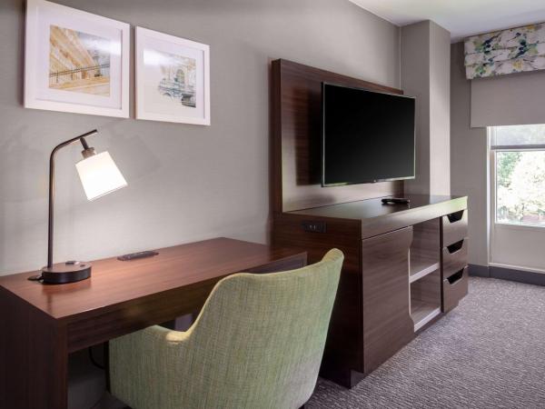 Hampton Inn & Suites Arlington Crystal City DCA : photo 3 de la chambre suite studio queen - non-fumeurs