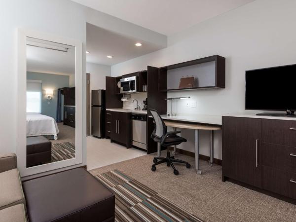 Home2 Suites by Hilton Charlotte University Research Park : photo 2 de la chambre suite studio lit king-size