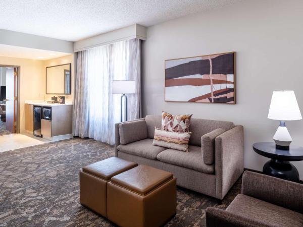 Embassy Suites by Hilton Albuquerque : photo 1 de la chambre chambre d'angle lit king-size - non-fumeurs