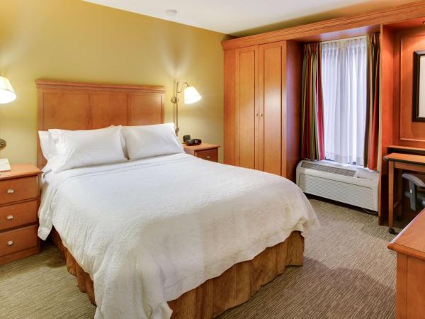 Hampton Inn Pittsburgh Greentree : photo 2 de la chambre chambre lit queen-size 