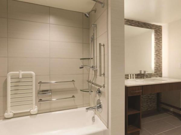 Homewood Suites by Hilton Pittsburgh Downtown : photo 5 de la chambre king suite - mobility and hearing access/non-smoking