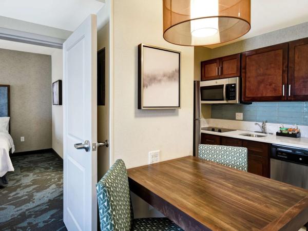 Homewood Suites By Hilton Salt Lake City Airport : photo 2 de la chambre suite 1 chambre avec 2 lits queen-size - non-fumeurs