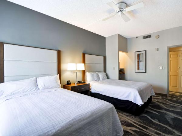 Homewood Suites by Hilton Phoenix-Biltmore : photo 3 de la chambre suite 2 chambres avec 1 lit king-size et 2 lits doubles - non-fumeurs