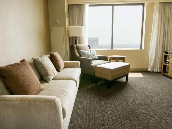 Hilton Salt Lake City Center : photo 4 de la chambre chambre lit king-size deluxe avec canapé-lit