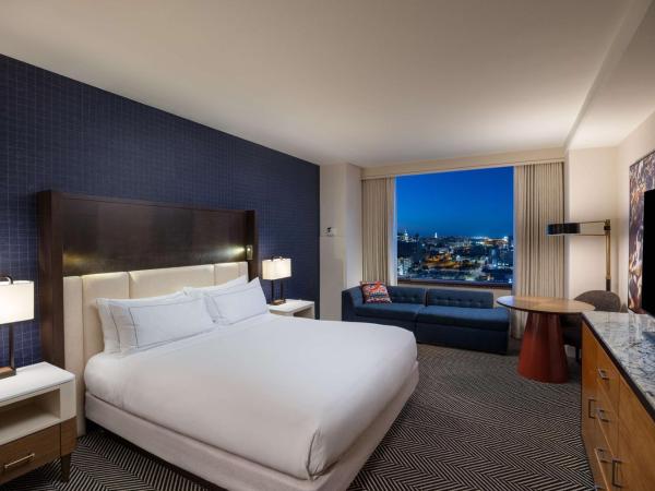 Hilton Austin : photo 1 de la chambre chambre lit king-size avec vue sur la ville