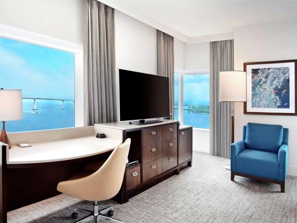 Hilton San Diego Bayfront : photo 1 de la chambre chambre d'angle premium avec 2 lits queen-size