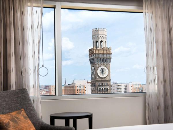 Hilton Baltimore Inner Harbor : photo 2 de la chambre chambre lit king-size