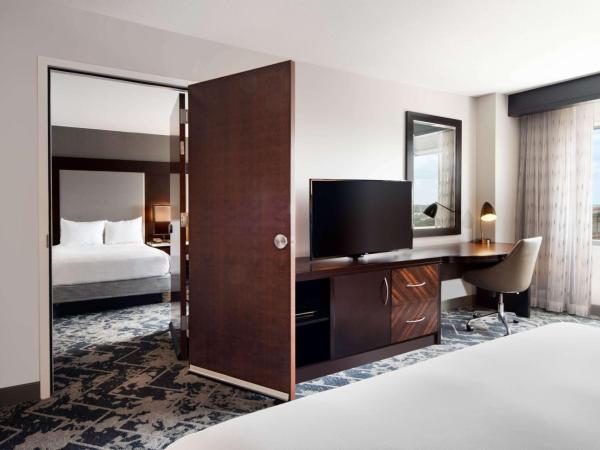 Hilton Baltimore Inner Harbor : photo 3 de la chambre chambre lit king-size