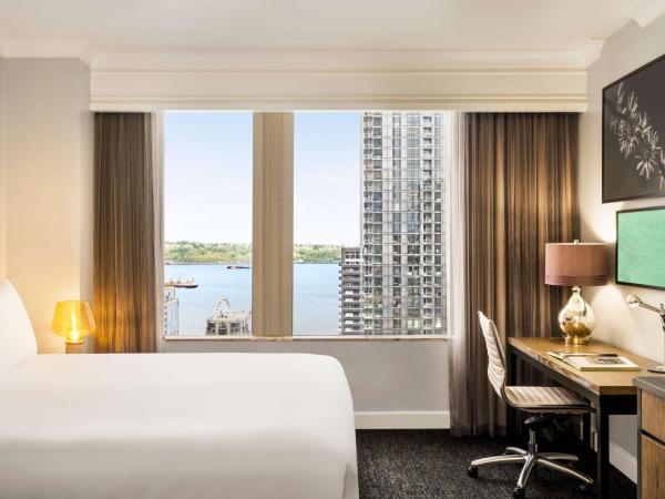 Hilton Motif Seattle : photo 3 de la chambre chambre king avec vue sur les toits de la ville