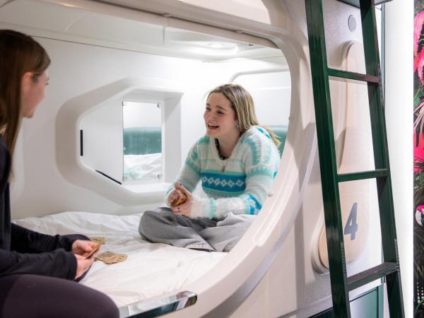 LyLo Queenstown : photo 6 de la chambre capsule simple privée dans dortoir pour 8 personnes