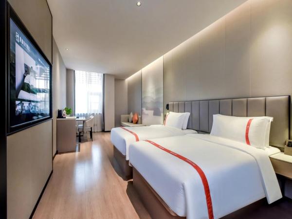 GreenTree Eastern Hotel Chongqing High-Speed North Railway Station North Square : photo 1 de la chambre chambre affaires lits jumeaux