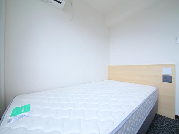 Hotel Shin-Imamiya : photo 10 de la chambre renovated double room with small double bed and shared bathroom - non-smoking