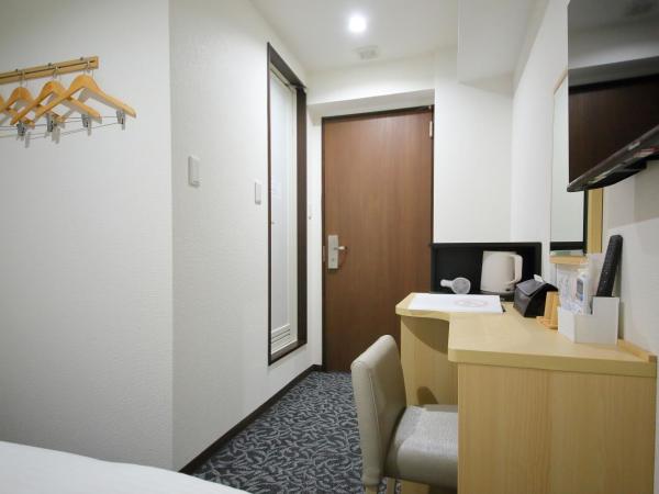 Hotel Shin-Imamiya : photo 4 de la chambre chambre double avec petit lit double - non-fumeurs