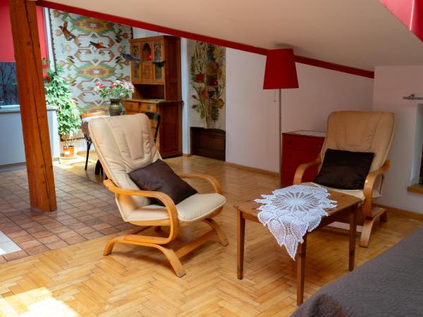 Kolory Guest House : photo 10 de la chambre appartement 2 chambres (3 adultes)