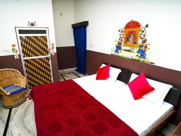 Inda Heritage Guest House : photo 6 de la chambre chambre lit king-size - vue sur montagne