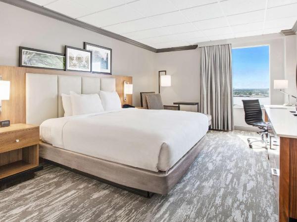 DoubleTree by Hilton New Orleans : photo 1 de la chambre chambre lit king-size deluxe - non-fumeurs 