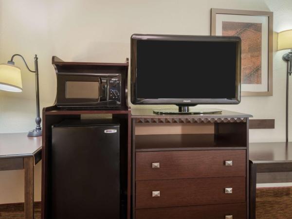 Hampton Inn Charlotte University Place : photo 3 de la chambre chambre lit king-size - non-fumeurs