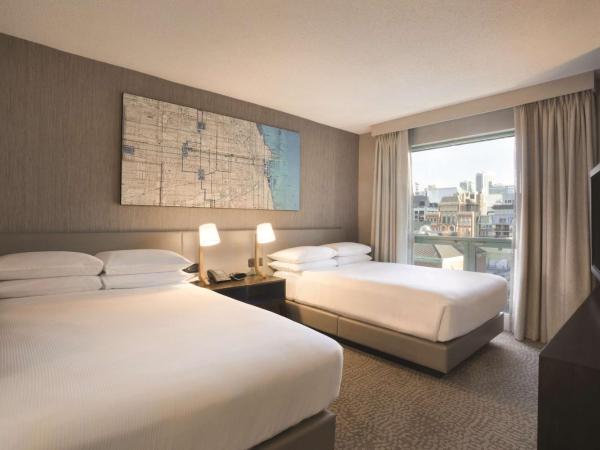 Hilton Chicago Magnificent Mile Suites : photo 2 de la chambre suite 1 chambre avec 2 lits doubles