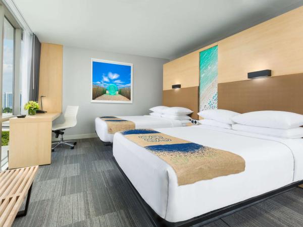 The Gates Hotel South Beach - a Doubletree by Hilton : photo 6 de la chambre chambre standard avec 2 lits queen-size