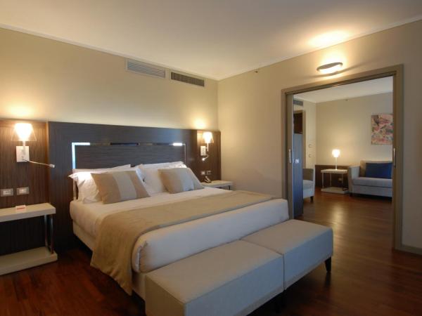 Ramada Plaza Milano : photo 2 de la chambre suite