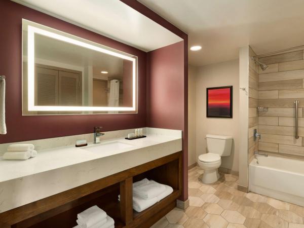 Embassy Suites by Hilton Phoenix Downtown North : photo 5 de la chambre suite 2 chambres lit queen-size avec 2 lits queen-size