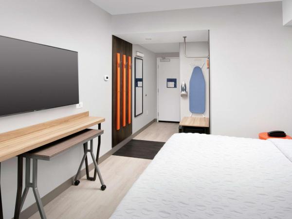 Tru By Hilton Louisville East Ky : photo 2 de la chambre chambre lit king-size