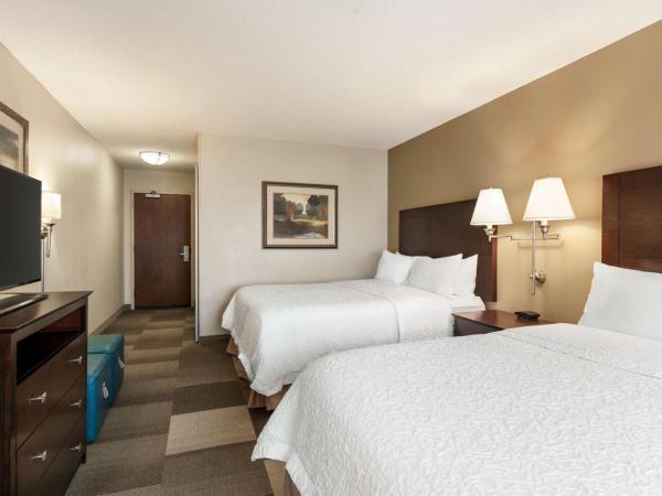Hampton Inn & Suites Atlanta Airport West Camp Creek Pkwy : photo 2 de la chambre chambre 2 lits queen-size - non-fumeurs
