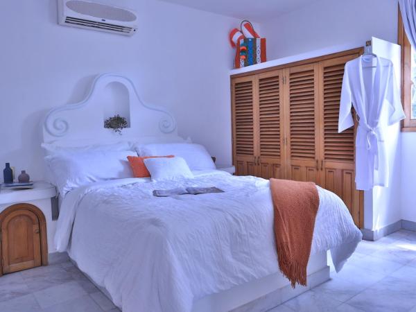 La villa del sol - pool & spa and staff : photo 3 de la chambre villa avec piscine privée