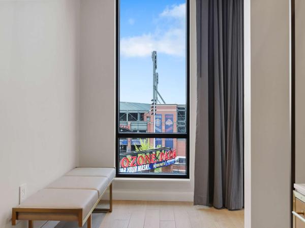 Canopy By Hilton Memphis Downtown : photo 8 de la chambre chambre d'angle lit king-size avec canapé-lit