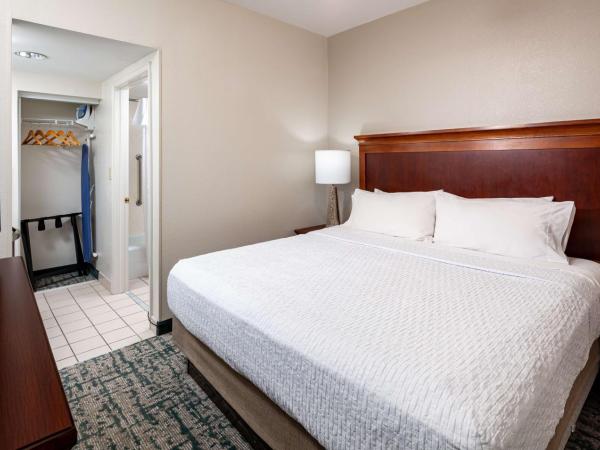 Homewood Suites by Hilton Jacksonville-South/St. Johns Ctr. : photo 4 de la chambre two bedroom suite with one king and two queen beds - non-smoking