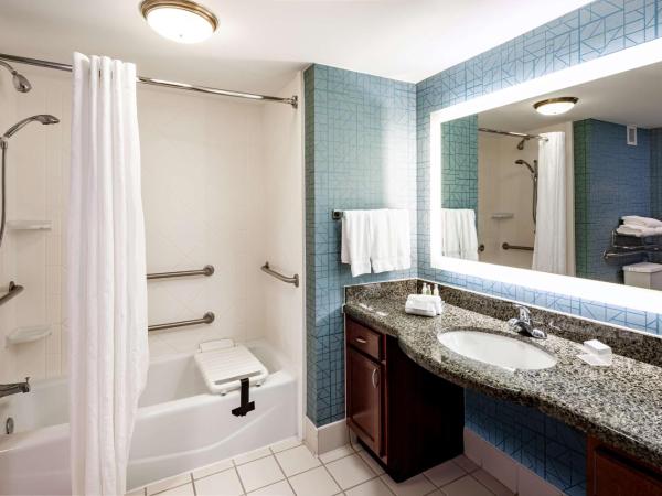 Homewood Suites by Hilton Jacksonville-South/St. Johns Ctr. : photo 1 de la chambre king suite with accessible tub - mobility and hearing access/non-smoking