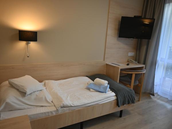 SP ZOZ Sanatorium Uzdrowiskowe MSWiA w Kołobrzegu : photo 1 de la chambre chambre double avec balcon